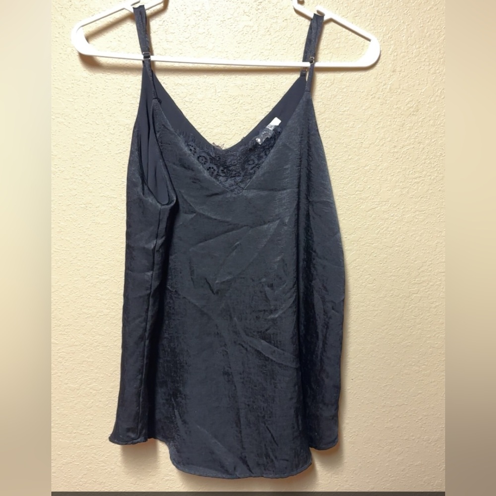 Women’s Top.